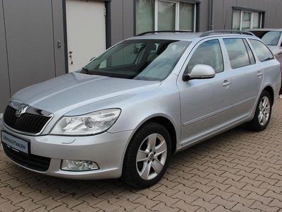 Gebraucht Skoda Octavia Elegance 140 PS (102 kW) 2009 Silber Kombi