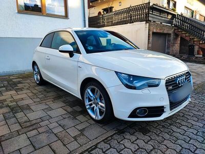 gebraucht Audi A1 S-Line 1.6 TDI 105PS Xenon Sitzheizung Keyless Alufelgen