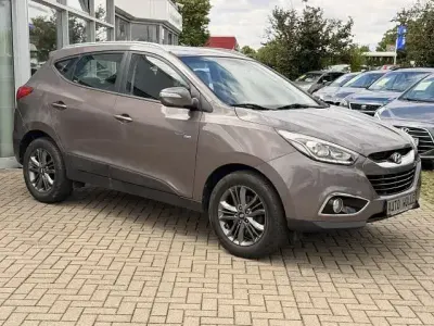 Gebraucht Hyundai ix35 Finale 135 PS (99 kW) 2015 Braun SUV