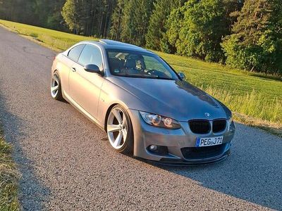 Gebraucht BMW 325 M Sport 192 PS (141 kW) 2008 Grau Coupé