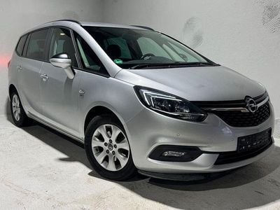 Silber Gebraucht 2017 Opel Zafira Active Van / Kleinbus | 8.990 € (Fairer Preis)