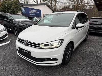 Gebraucht VW Touran 150 PS (110 kW) 2020 Weiß Van / Kleinbus