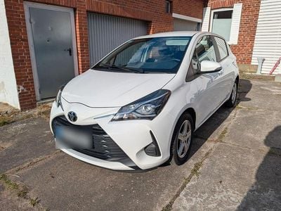 Usata Toyota Yaris 72 CV (52 kW) 2019 Bianco Utilitaria