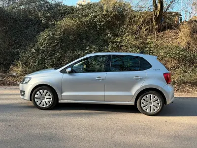 Gebraucht VW Polo 60 PS (44 kW) 2010 Silber Kleinwagen