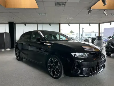 Gebraucht Opel Astra GS Line 131 PS (96 kW) 2022 Schwarz Kleinwagen