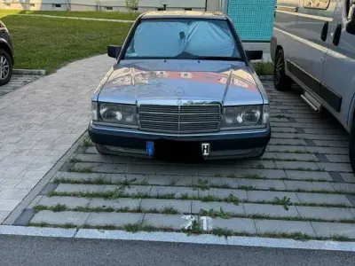 Gebraucht Mercedes 190 109 PS (80 kW) 1991 Grau Limousine