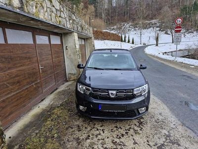 Gebraucht Dacia Sandero Comfort 101 PS (74 kW) 2020 Grau Limousine