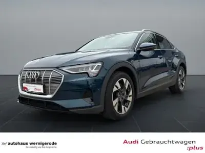 Second-hand Audi e-tron Sportback Ambiente 300 kW (408 CP) 2023 Albastru SUV