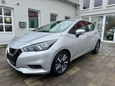 Gebraucht Nissan Micra Acenta 90 PS (66 kW) 2017 Silber Kleinwagen