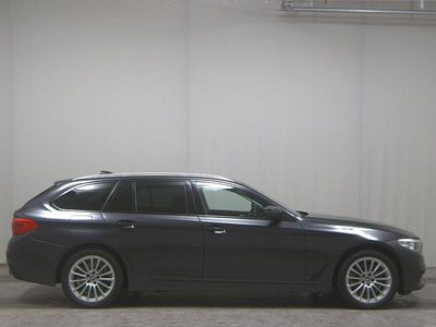 Second-hand BMW 520 Sport Line 190 CP (139 kW) 2018 Gri Break