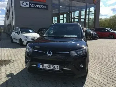 Gebraucht SsangYong Tivoli Quartz 163 PS (119 kW) 2021 Schwarz SUV
