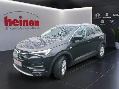 Usata Opel Grandland X Ultimate 131 CV (96 kW) 2018 Nero SUV