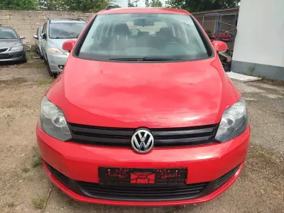 Gebraucht VW Golf Plus Cross Trendline 105 PS (77 kW) 2011 Rot Limousine