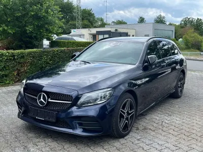Gebraucht Mercedes C300e AMG 306 PS (225 kW) 2020 Cavansitblau Kombi