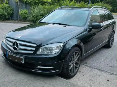 Gebraucht Mercedes C250 204 PS (150 kW) 2010 Schwarz Kombi