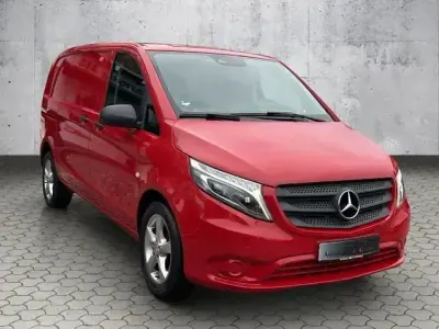 Second-hand Mercedes Vito Edition 190 CP (139 kW) 2016 Negru Van