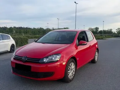 Gebraucht VW Golf VI 80 PS (58 kW) 2009 Rot Limousine
