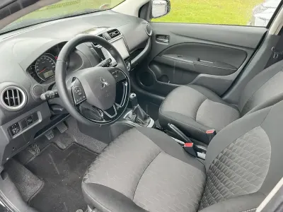 Gebraucht Mitsubishi Space Star Select 71 PS (52 kW) 2024 Schwarz Kleinwagen
