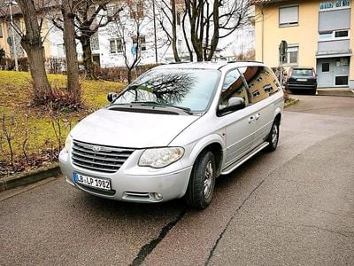 Silber Gebraucht 2005 Chrysler Voyager Van / Kleinbus | 3.000 € (Teuer)