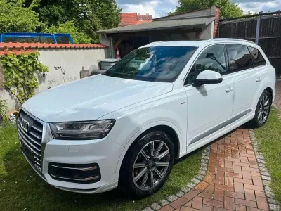 Używany Audi Q7 S-Line 272 KM (200 kW) 2015 Biały SUV
