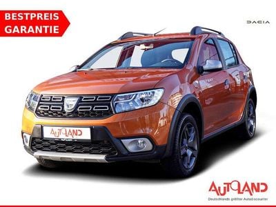 Gebraucht Dacia Sandero Stepway 90 PS (66 kW) 2017 Orange SUV
