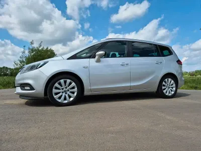 Gebraucht Opel Zafira 140 PS (102 kW) 2017 Silber Van / Kleinbus