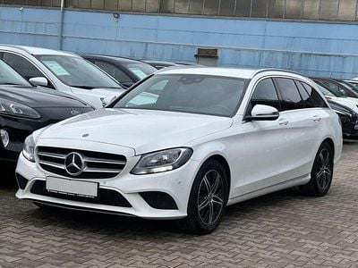 Gebraucht Mercedes C220 194 PS (142 kW) 2020 Polarweiss  unilack Kombi