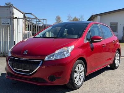Gebraucht Peugeot 208 Active 82 PS (60 kW) 2013 Rot Kleinwagen