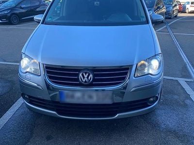 Gebraucht VW Touran 170 PS (125 kW) 2009 Silber Van / Kleinbus