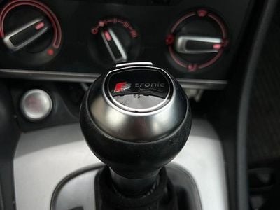 Schwarz Gebraucht 2015 Audi Q3 S-Line SUV | 9.700 € (Etwas zu teuer)