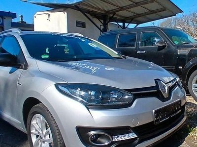 Gebraucht Renault Mégane GrandTour LIMITED 116 PS (85 kW) 2015 Silber Kombi