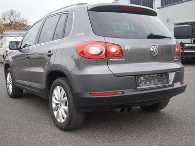Gebraucht VW Tiguan Team 140 PS (102 kW) 2011 Pepper grey SUV