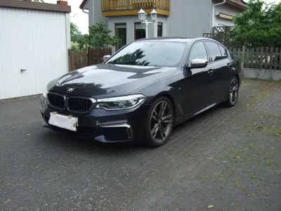 Gebraucht BMW M550 Shadowline 530 PS (389 kW) 2020 Grau Limousine