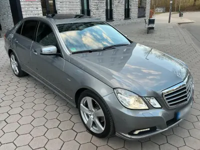 Second-hand Mercedes E200 184 CP (135 kW) 2010 Gri Berlinǎ