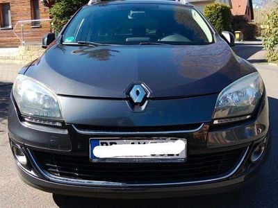 Gebraucht Renault Mégane III Bose Edition 116 PS (85 kW) 2012 Schwarz Limousine