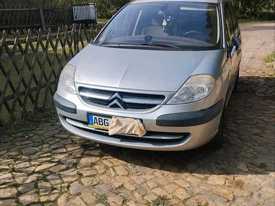 Citroën C8