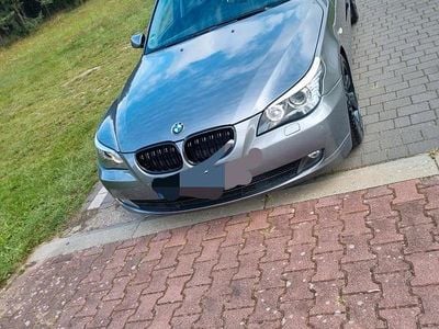 Gebraucht BMW 530 Sport Line 235 PS (172 kW) 2008 Silber Kombi