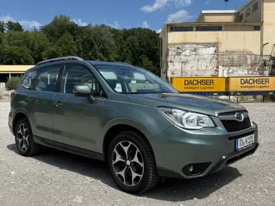 Gebraucht Subaru Forester Active 150 PS (110 kW) 2015 Grün SUV