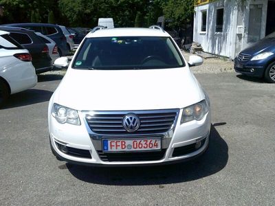 Second-hand VW Passat Highline 170 CP (125 kW) 2010 Alb Break