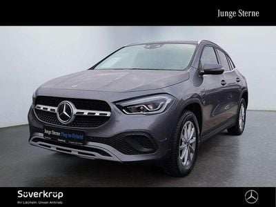 Gebraucht Mercedes GLA250 160 PS (117 kW) 2020 Graulack mountaingrau (metallic) SUV