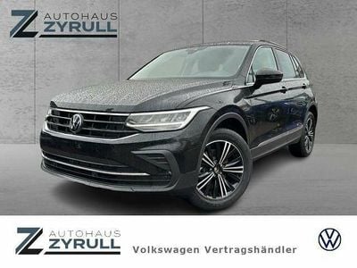Gebraucht VW Tiguan Move 150 PS (110 kW) 2022 Schwarz SUV