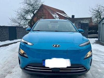 Gebraucht Hyundai Kona 100 kW (136 PS) 2021 Blau SUV
