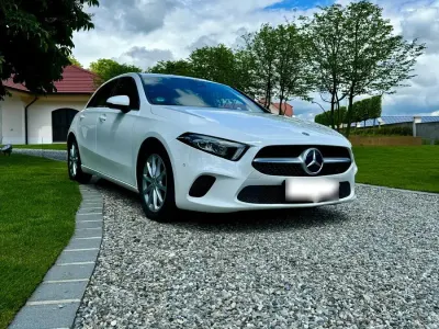 Gebraucht Mercedes A180 116 PS (85 kW) 2018 Weiß Limousine