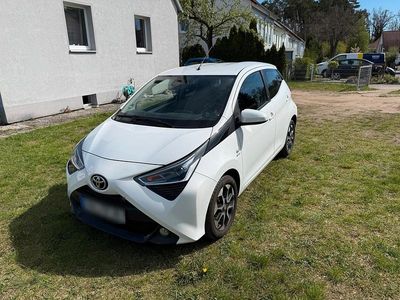 Usata Toyota Aygo 72 CV (52 kW) 2021 Bianco Utilitaria
