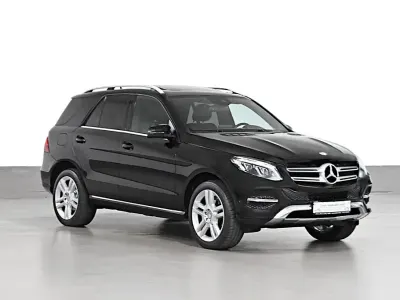 Gebraucht Mercedes GLE250 204 PS (150 kW) 2015 Schwarz SUV