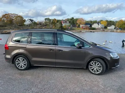 Second-hand VW Sharan Comfortline 140 CP (102 kW) 2012 Maro Monovolum