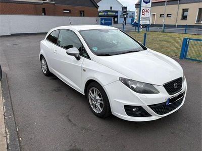 Weiß Gebraucht 2011 Seat Ibiza SC FR Kleinwagen | 6.000 € (Etwas zu teuer)
