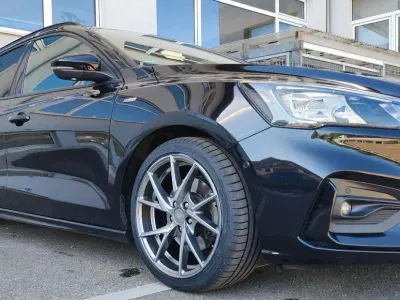 Gebraucht Ford Focus ST-Line 150 PS (110 kW) 2020 Schwarz Kombi