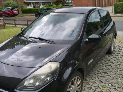 Gebraucht Renault Clio 100 PS (73 kW) 2009 Schwarz Kleinwagen