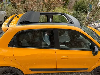Usata Renault Twingo 65 CV (47 kW) 2022 Arancione Utilitaria